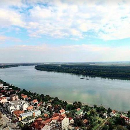 Prenociste Dunav Novi Banovci Экстерьер фото